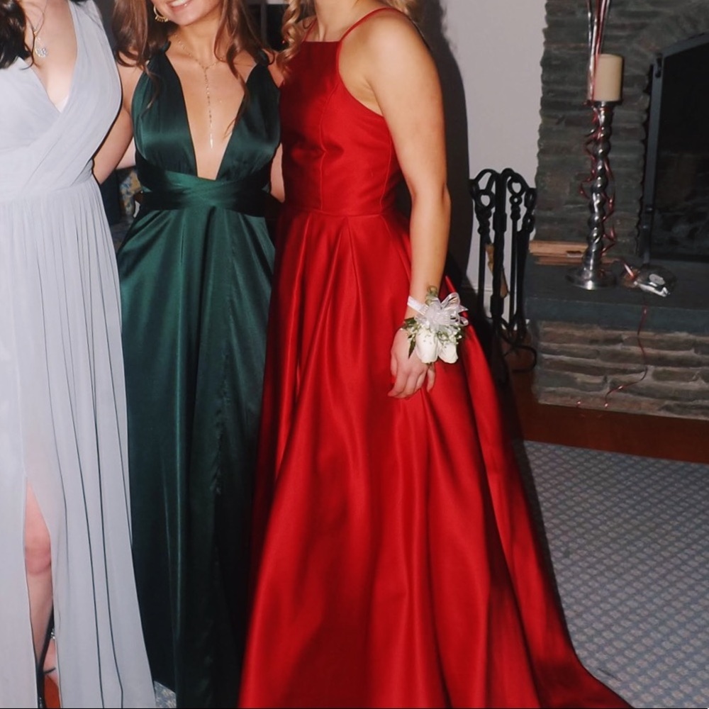 Red prom dress